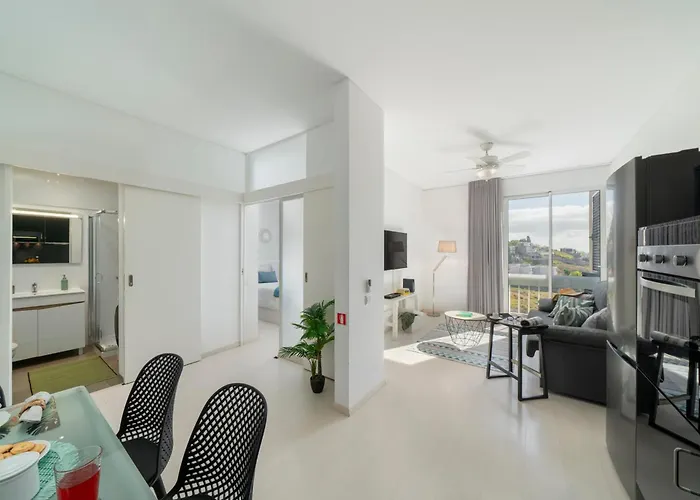 America Ii By An Island 公寓